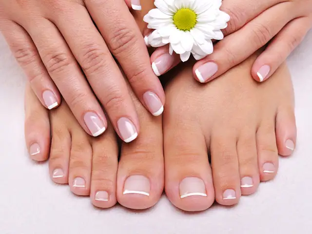 Ayvalık Pedikürcü